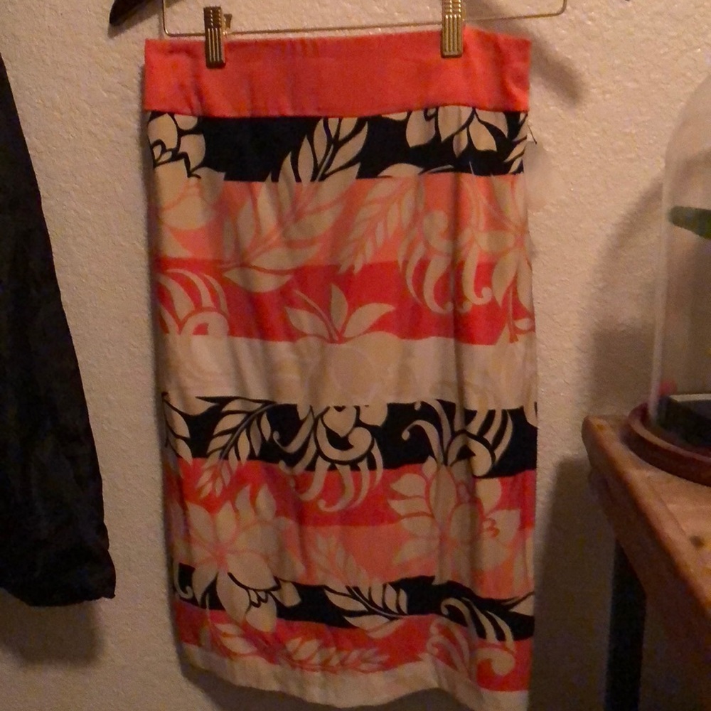 Pencil skirt